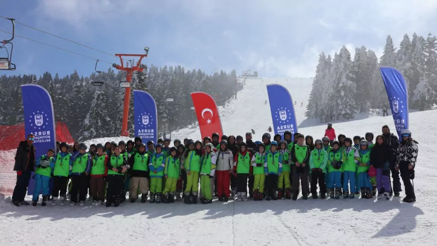 Uludağ’da Öğrencilerin Kayak Heyecanı Devam Ediyor