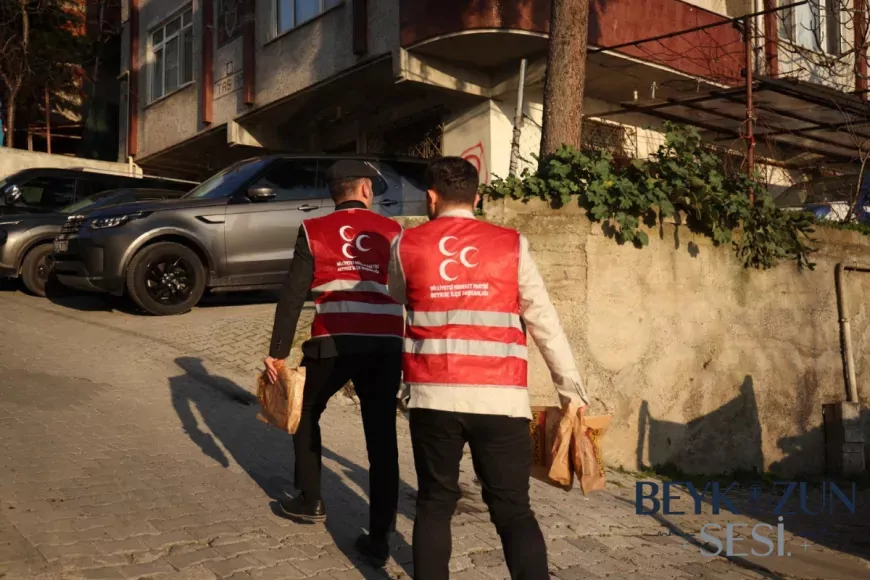 MHP Beykoz'dan Ramazan Dayanışması: Vatandaşlara Sürpriz Pide İkramı