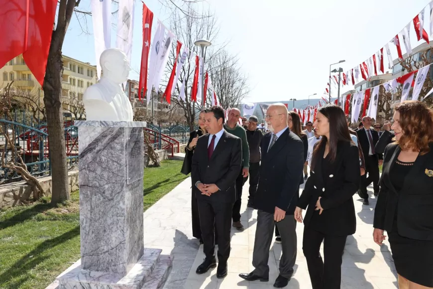 Muğla Büyükşehir Belediyesi, Sağlık Emekçilerine Anıtla Vefa Gösterdi