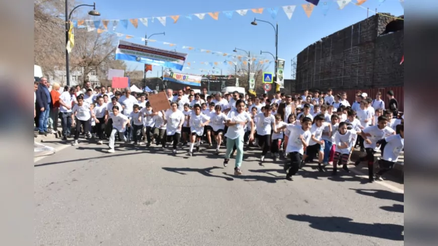 Newroz Halk Koşusu Coşkuyla Gerçekleşti