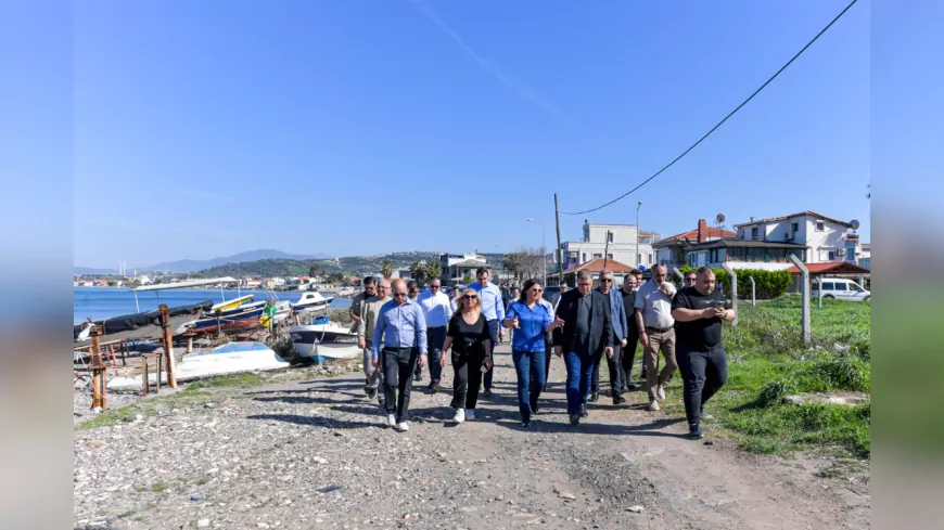 Başkan Tugay, Foça'da Çeşitli İncelemelerde Bulundu