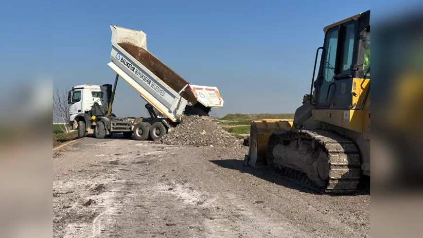 Başkan Akın Gönen’in Yol Sorununu Kökten Çözdü