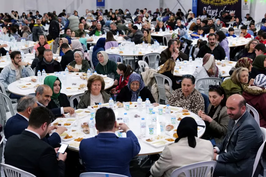 Şehit Yakınları Ve Gaziler Dede Korkut İftar Sofrasında Buluştu