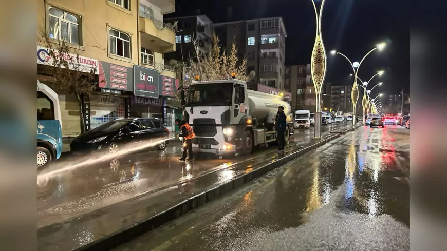 Van Büyükşehir Belediyesi Kent Genelinde Bahar Temizliği Başlattı