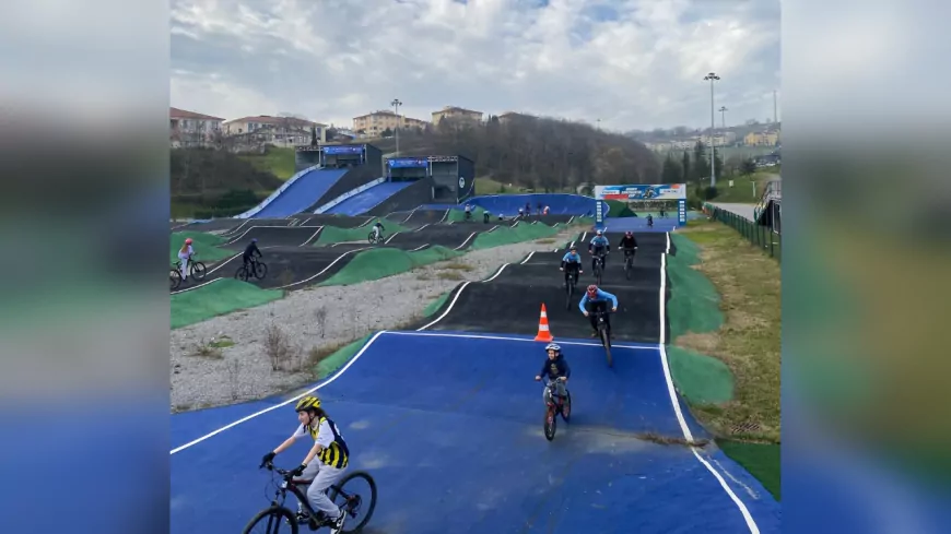 Geleceğin Şampiyon Pedalları Ayçiçeği Bisiklet Vadisi’nde Yetişiyor