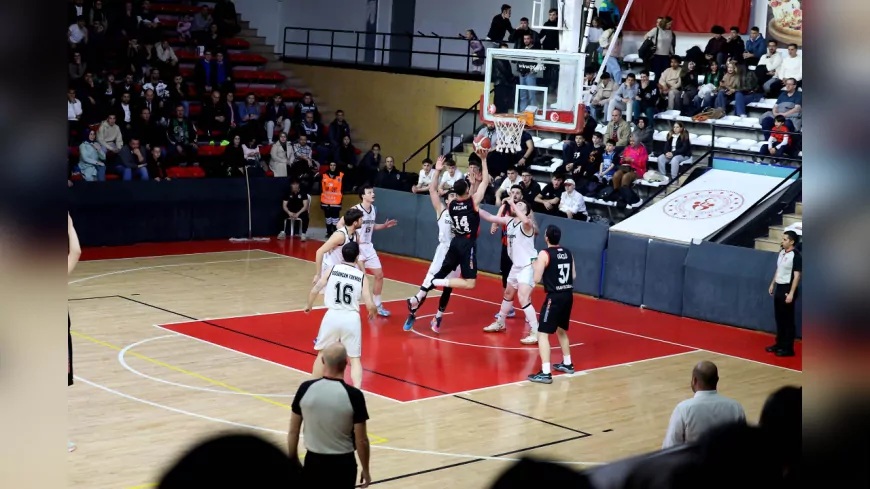 Büyükşehir Basketbol, Serinin Son Karşılaşmasında Uşak’a Konuk Olacak